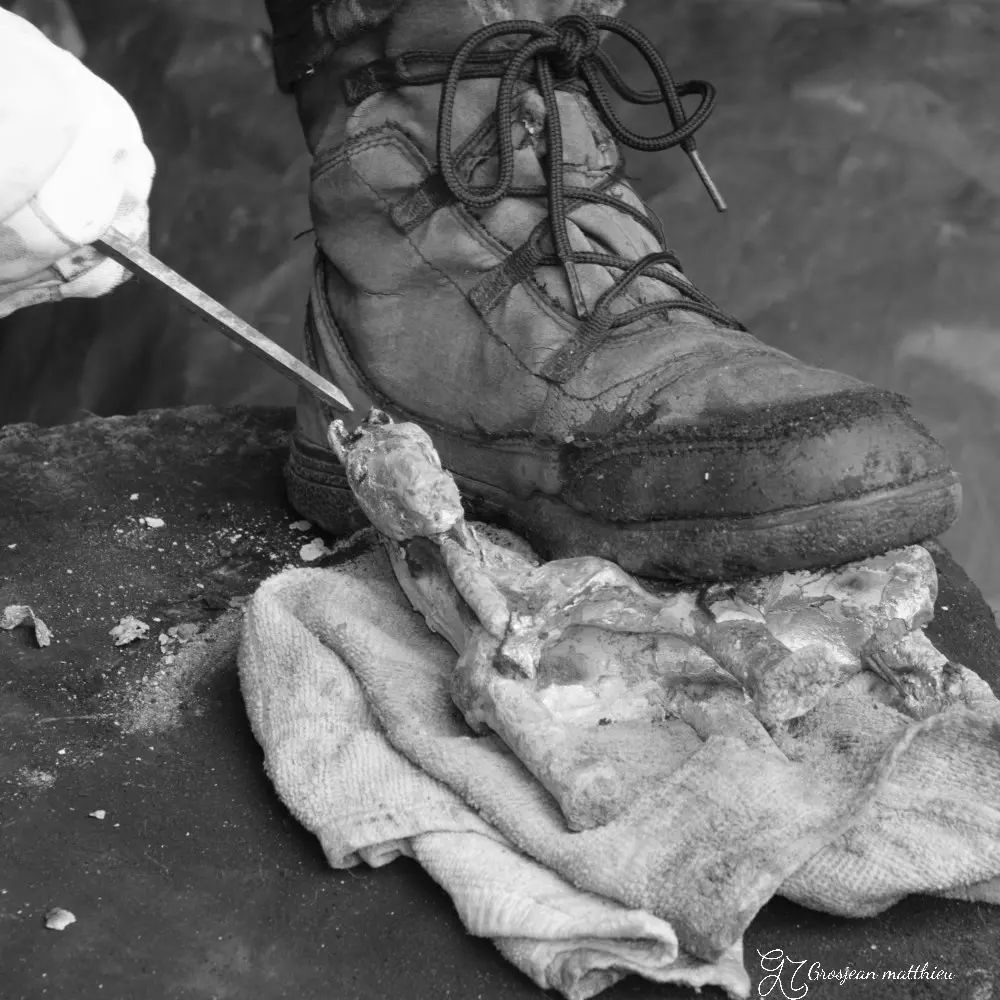 Nettoyage des pieces et finitions cleaning the pieces and finishing work 03