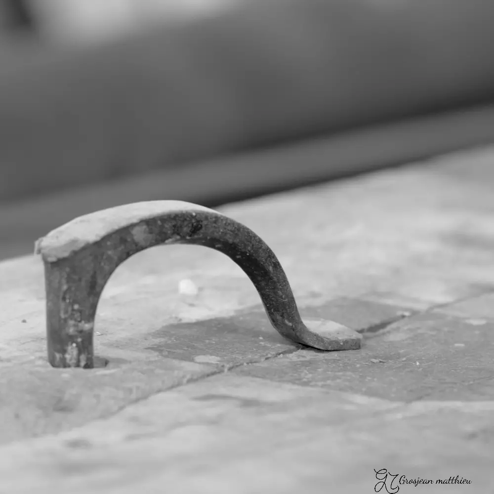 Un atelier ferme a disused workshop 05